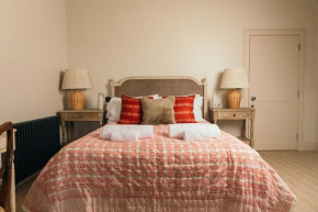 Nest Farmhouse